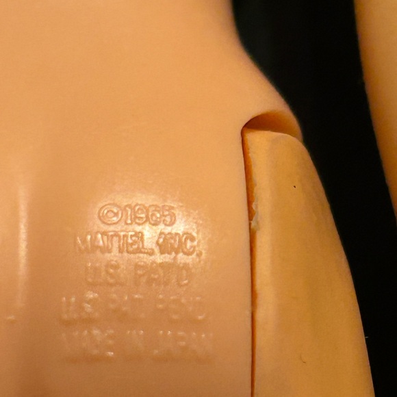 Mattel Francie, Barbie’s Cousin with Medium Blonde Hair/Hazel Eyes, Rosy Cheeks - Picture 4 of 5